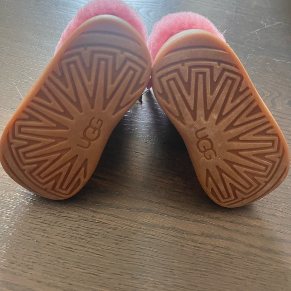 Toddler Pink size 4/5 UGG BOOTS - Picture 6 of 6